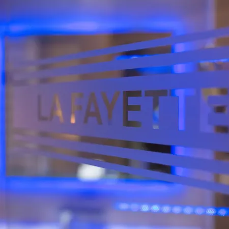 Отель Western La Fayette Et 4*