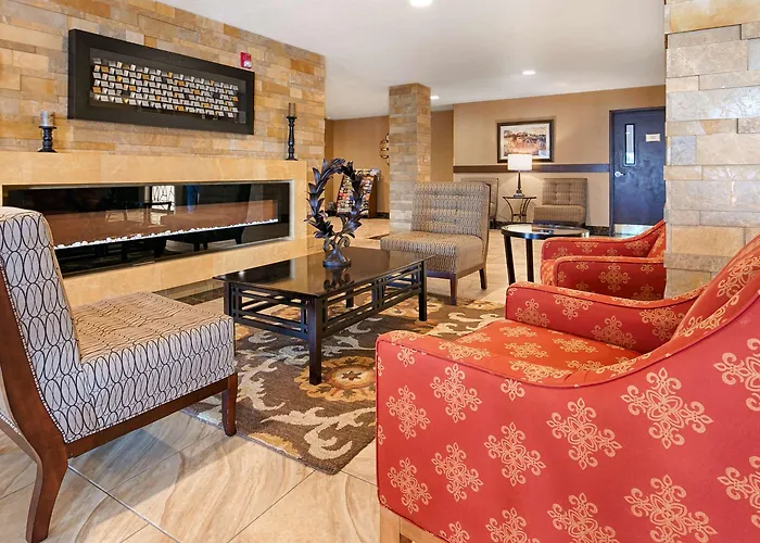 Western La Fayette Et Hotel Épinal