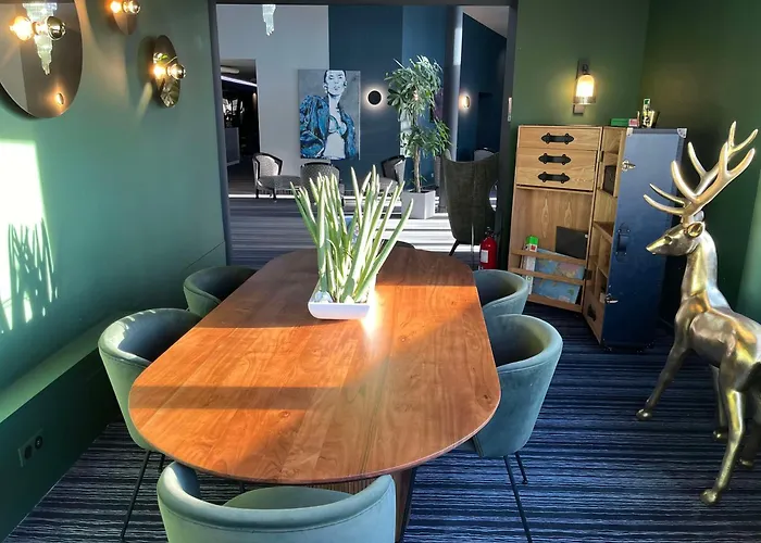 Western La Fayette Et Отель Эпиналь