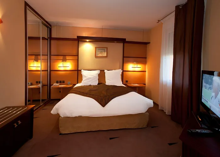 Western La Fayette Et 4*