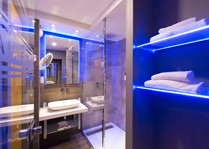 Western La Fayette Et 4*