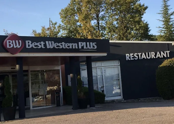 Отель Western La Fayette Et 4*