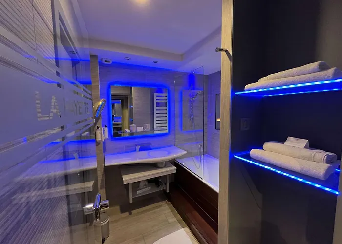 Отель Western La Fayette Et 4*